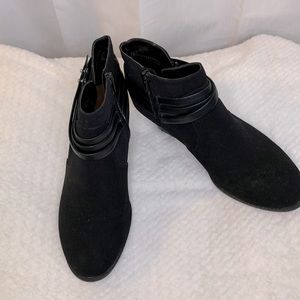 Cityclassified 10 Black Booties